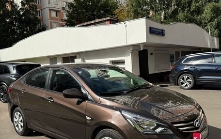 Hyundai Solaris II рестайлинг, 2016 год, 1 300 000 рублей, 2 фотография