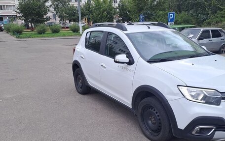 Renault Sandero II рестайлинг, 2018 год, 999 990 рублей, 2 фотография