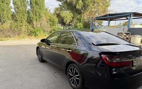 Toyota Camry, 2017 год, 2 300 000 рублей, 4 фотография