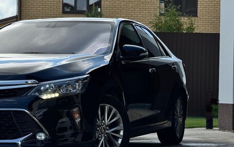 Toyota Camry, 2017 год, 2 430 000 рублей, 7 фотография