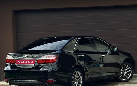 Toyota Camry, 2017 год, 2 430 000 рублей, 2 фотография