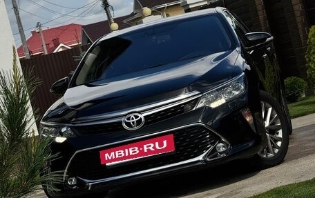 Toyota Camry, 2017 год, 2 430 000 рублей, 10 фотография