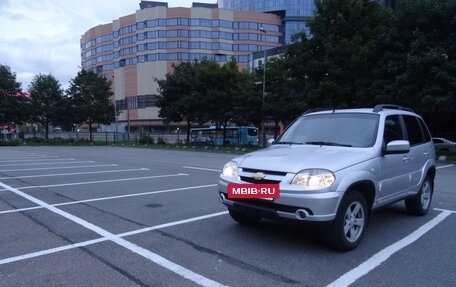 Chevrolet Niva I рестайлинг, 2013 год, 690 000 рублей, 2 фотография