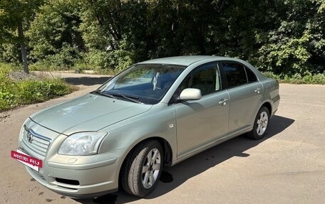 Toyota Avensis III рестайлинг, 2005 год, 690 000 рублей, 2 фотография
