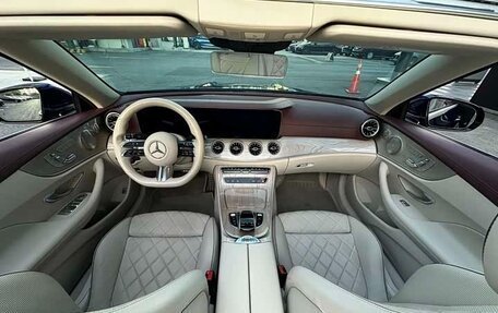 Mercedes-Benz E-Класс, 2022 год, 5 250 000 рублей, 6 фотография