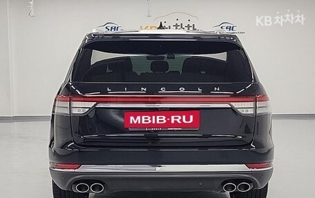 Lincoln Aviator II, 2022 год, 4 665 000 рублей, 3 фотография
