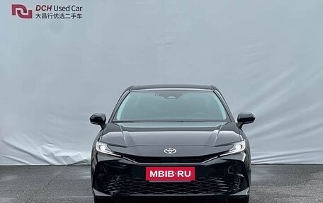 Toyota Camry, 2024 год, 3 250 000 рублей, 2 фотография