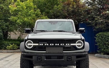 Ford Bronco, 2024 год, 4 030 000 рублей, 2 фотография
