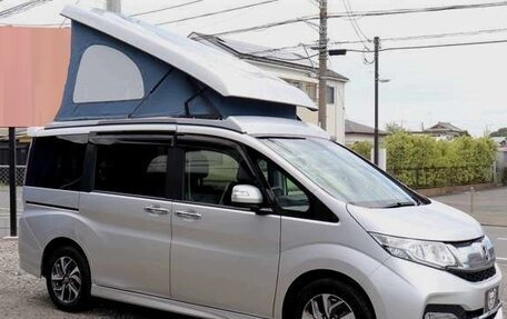 Honda Stepwgn IV, 2017 год, 1 480 000 рублей, 4 фотография