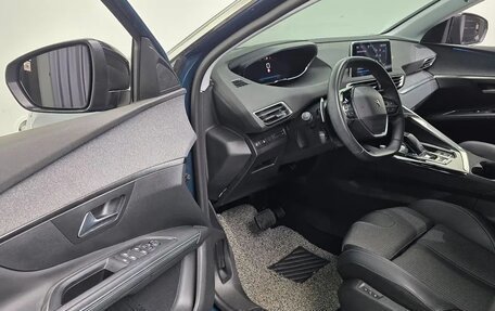 Peugeot 5008 II, 2022 год, 2 240 000 рублей, 5 фотография