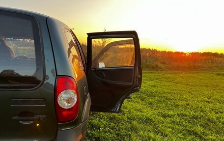 Chevrolet Niva I рестайлинг, 2009 год, 500 000 рублей, 3 фотография
