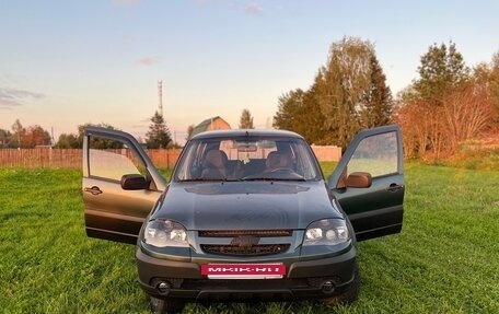 Chevrolet Niva I рестайлинг, 2009 год, 500 000 рублей, 2 фотография