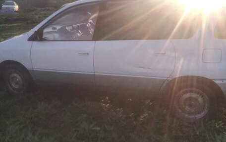 Toyota Ipsum II, 1996 год, 360 000 рублей, 2 фотография