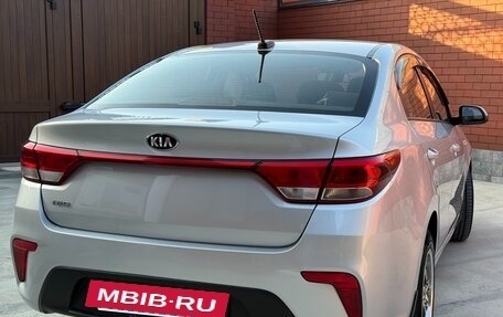 KIA Rio IV, 2018 год, 1 300 000 рублей, 2 фотография