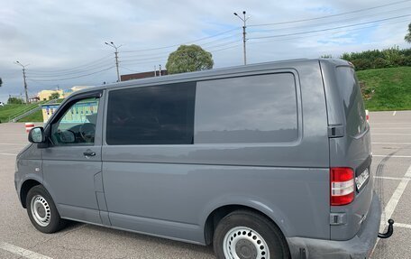 Volkswagen Transporter T5 рестайлинг, 2012 год, 1 800 000 рублей, 3 фотография