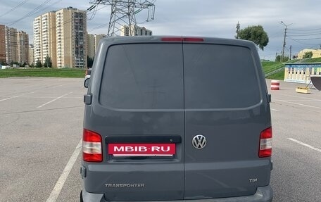 Volkswagen Transporter T5 рестайлинг, 2012 год, 1 800 000 рублей, 4 фотография