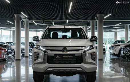 Mitsubishi L200 IV рестайлинг, 2023 год, 4 600 000 рублей, 3 фотография