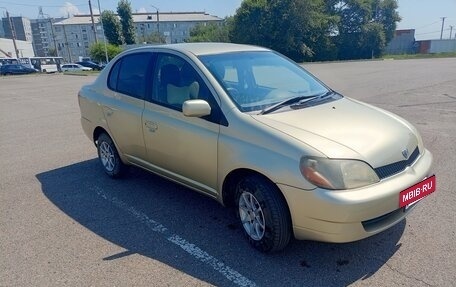 Toyota Platz, 2000 год, 390 000 рублей, 2 фотография