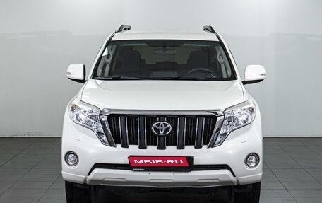 Toyota Land Cruiser Prado 150 рестайлинг 2, 2015 год, 3 519 000 рублей, 3 фотография
