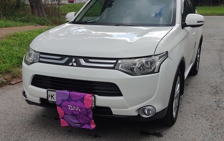 Mitsubishi Outlander III рестайлинг 3, 2012 год, 1 450 000 рублей, 2 фотография