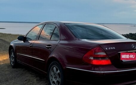 Mercedes-Benz E-Класс, 2004 год, 750 000 рублей, 4 фотография