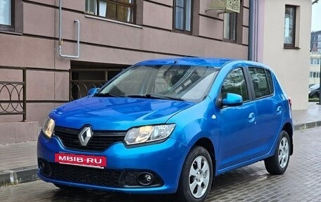 Renault Sandero II рестайлинг, 2014 год, 525 000 рублей, 2 фотография