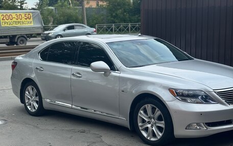 Lexus LS IV, 2008 год, 1 000 000 рублей, 3 фотография