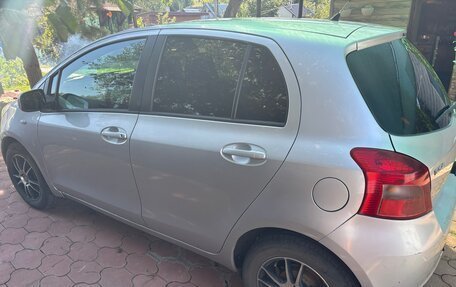 Toyota Yaris III рестайлинг, 2007 год, 600 000 рублей, 2 фотография