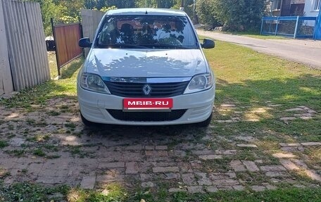 Renault Logan I, 2011 год, 380 000 рублей, 2 фотография