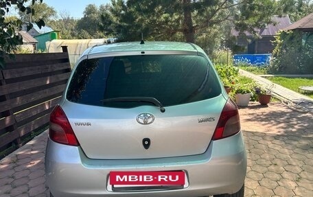 Toyota Yaris III рестайлинг, 2007 год, 600 000 рублей, 3 фотография