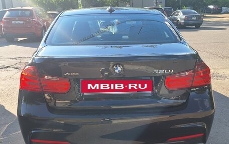 BMW 3 серия, 2014 год, 2 700 000 рублей, 3 фотография