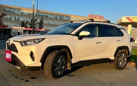 Toyota RAV4, 2019 год, 3 099 000 рублей, 4 фотография