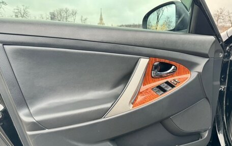 Toyota Camry, 2010 год, 1 600 000 рублей, 3 фотография