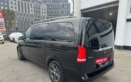Mercedes-Benz V-Класс, 2017 год, 3 780 000 рублей, 4 фотография