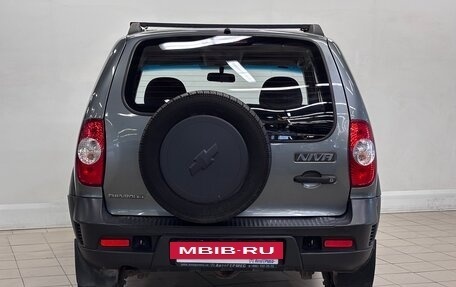 Chevrolet Niva I рестайлинг, 2010 год, 535 000 рублей, 3 фотография