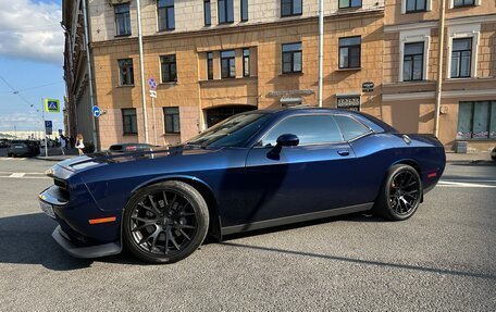 Dodge Challenger III рестайлинг 2, 2016 год, 4 900 000 рублей, 5 фотография