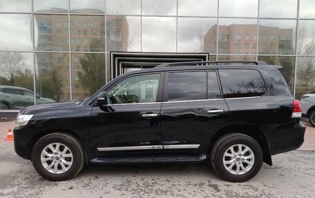 Toyota Land Cruiser 200, 2015 год, 4 299 000 рублей, 5 фотография