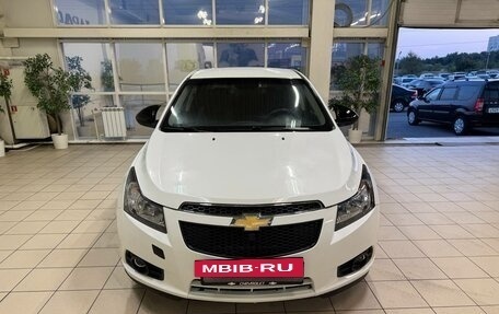 Chevrolet Cruze II, 2010 год, 630 000 рублей, 3 фотография