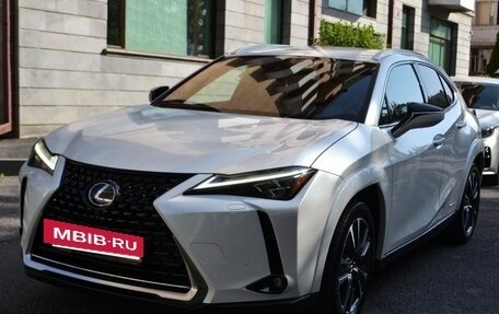 Lexus UX I, 2022 год, 5 600 000 рублей, 2 фотография