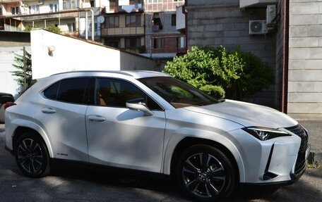 Lexus UX I, 2022 год, 5 600 000 рублей, 7 фотография
