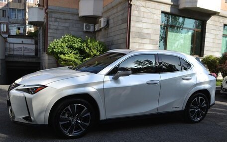 Lexus UX I, 2022 год, 5 600 000 рублей, 6 фотография
