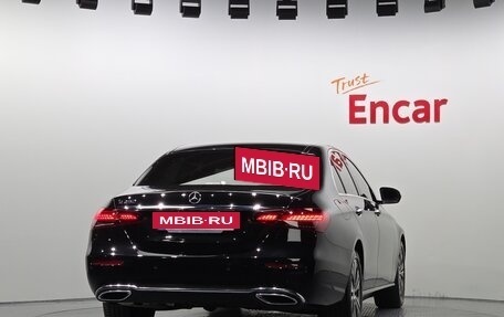 Mercedes-Benz E-Класс, 2021 год, 3 260 073 рублей, 4 фотография