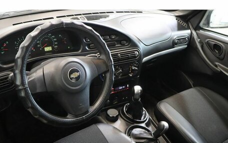 Chevrolet Niva I рестайлинг, 2013 год, 594 000 рублей, 6 фотография