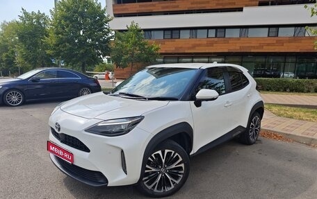 Toyota Yaris Cross, 2021 год, 2 350 000 рублей, 1 фотография
