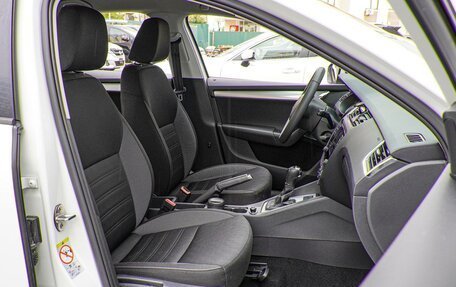 Skoda Octavia, 2017 год, 1 475 000 рублей, 8 фотография