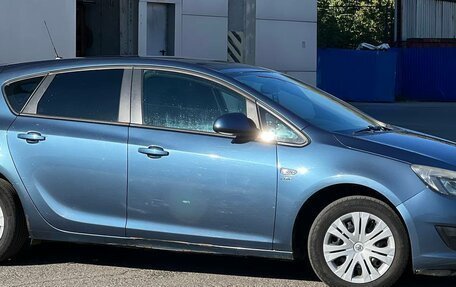 Opel Astra J, 2013 год, 720 000 рублей, 10 фотография