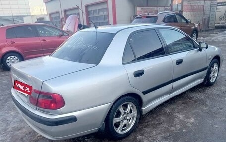 Mitsubishi Carisma I, 2003 год, 300 000 рублей, 2 фотография