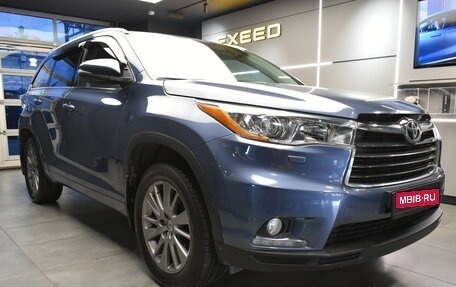 Toyota Highlander III, 2014 год, 3 080 000 рублей, 2 фотография