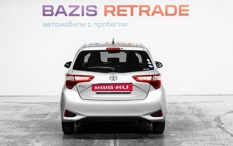 Toyota Vitz, 2019 год, 999 000 рублей, 6 фотография