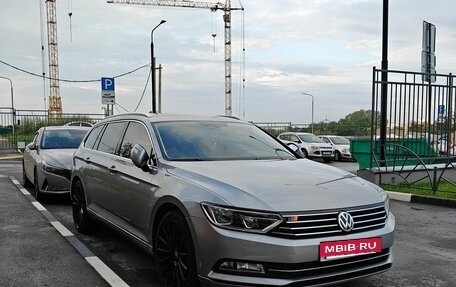 Volkswagen Passat B8 рестайлинг, 2018 год, 2 185 000 рублей, 2 фотография